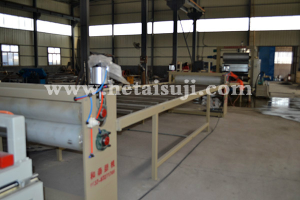 Plastic sheet equipment